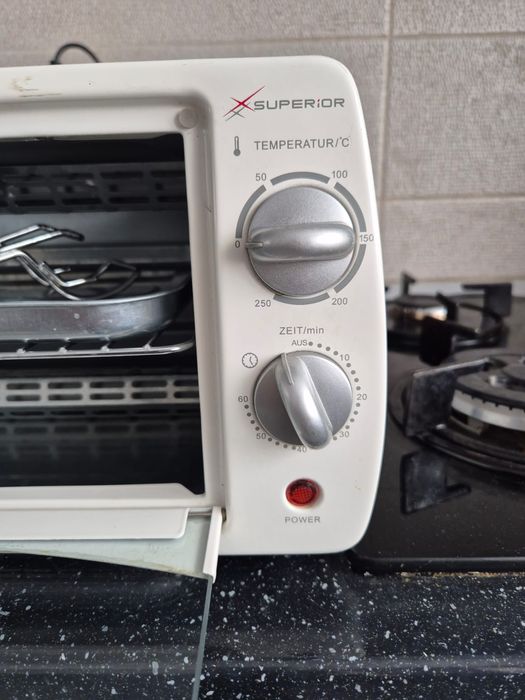 Mini cuptor electric portabil