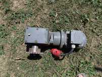 Motor electric trifazat cu reductor