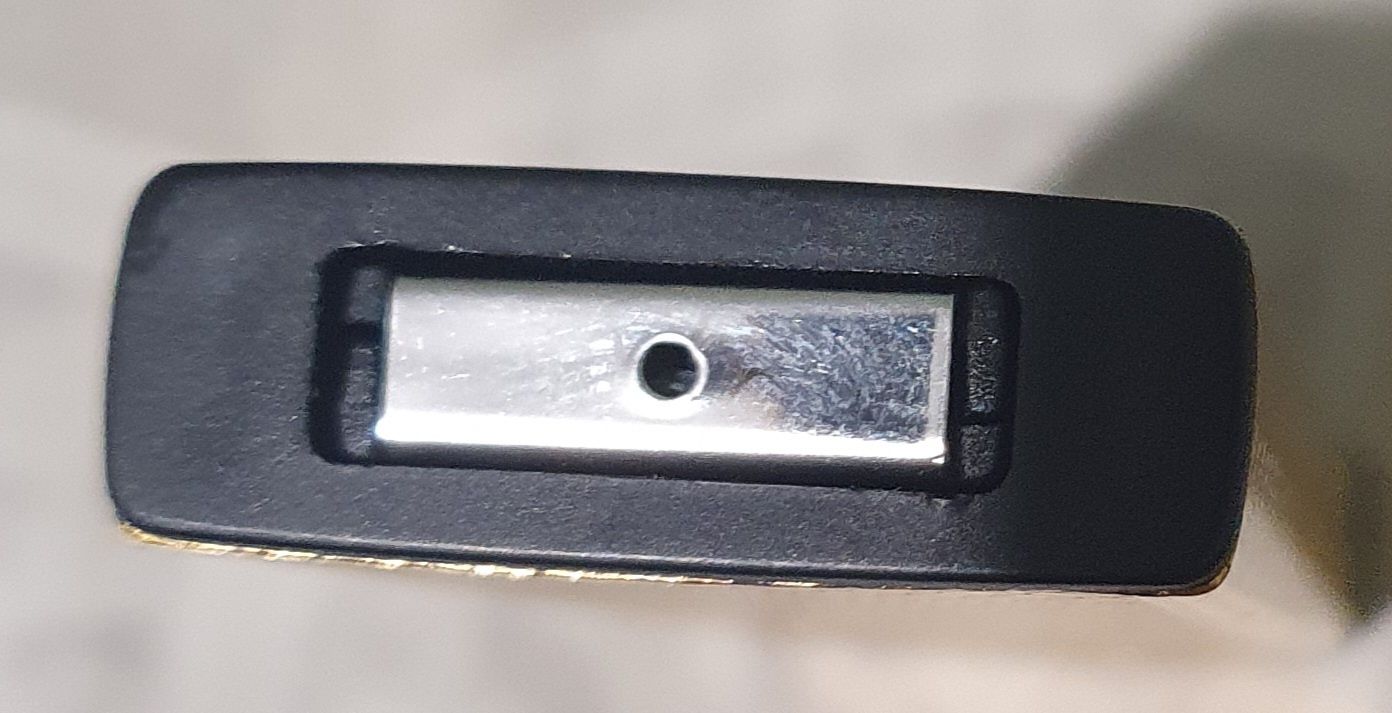 Bricheta USB reincarcabila
