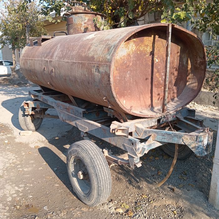 Ёмкист сув бочка телажка прицеп