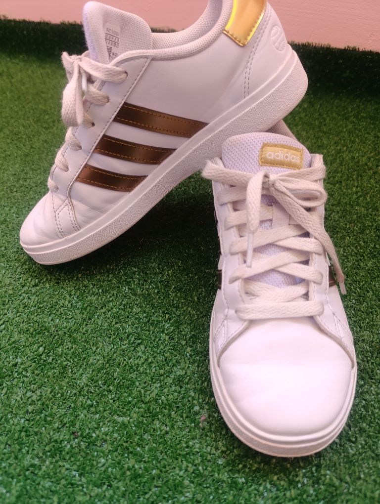 Маратонки Adidas 36 2/3