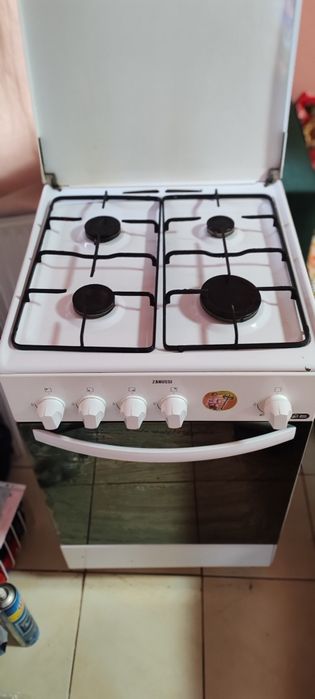 Aragaz Zanussi  că nou
