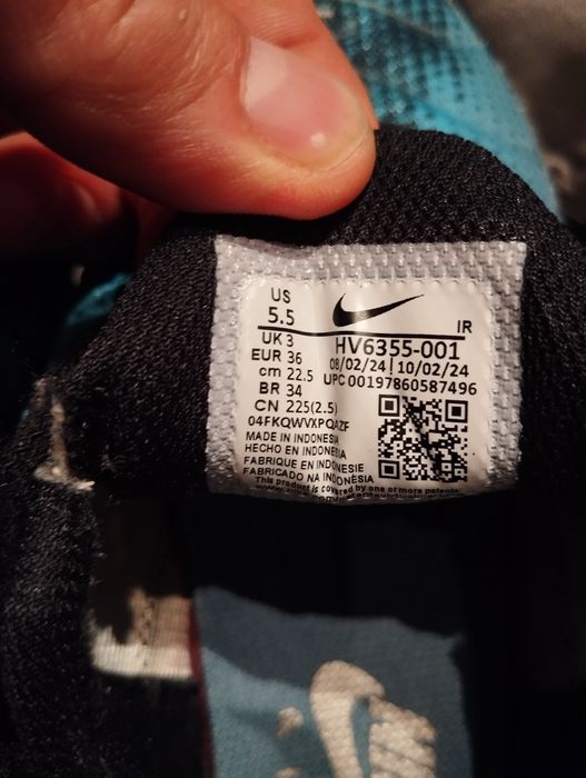 Nike snikrsi air max plus 36