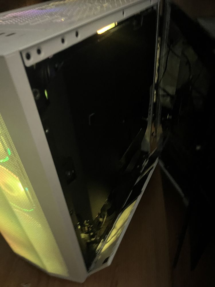 Pc / Calculator gaming plus piese extra