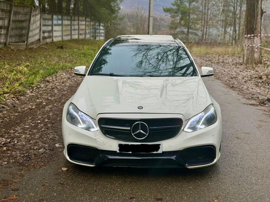 Mercedes E63 AMG facelift 600cp extra full