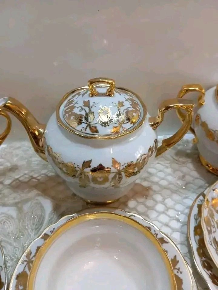 Руски порцелан. Сервиз за чай.