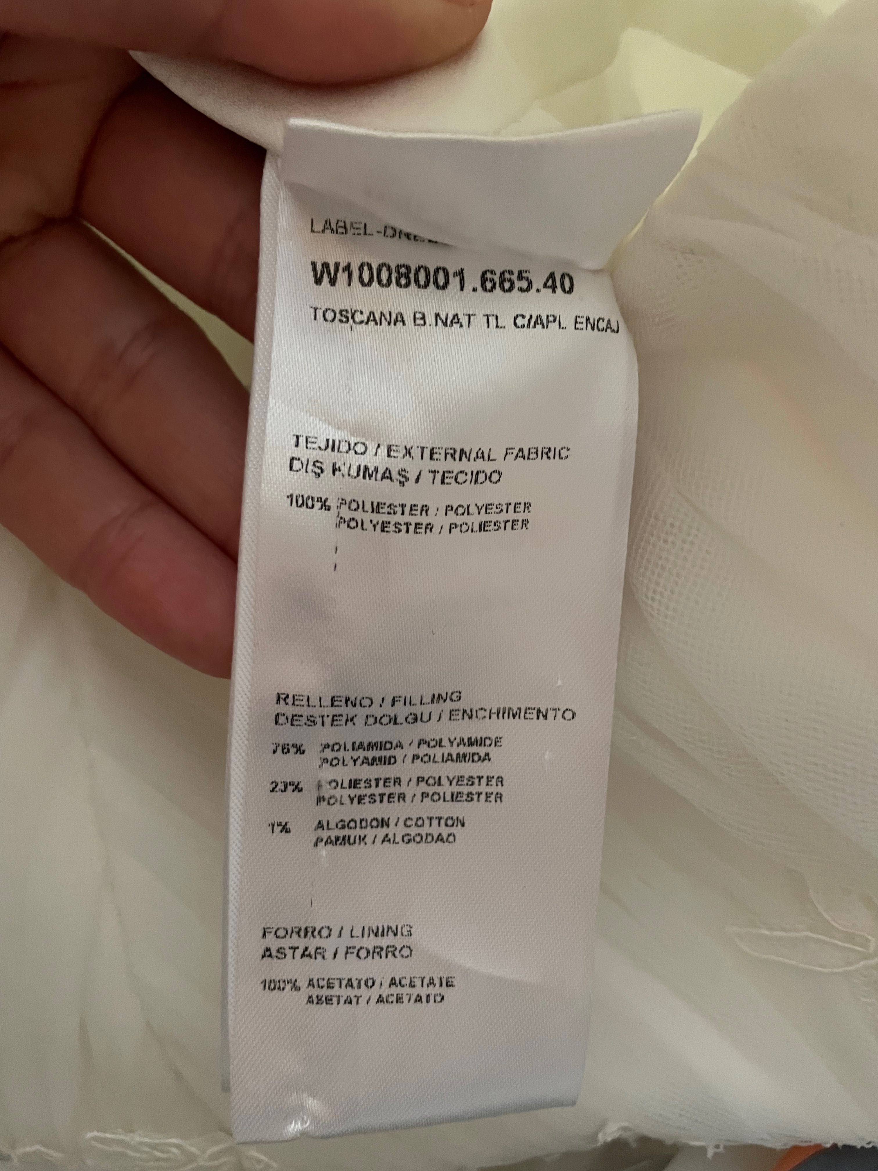 Сватбена рокля на Pronovias, модел Toscana