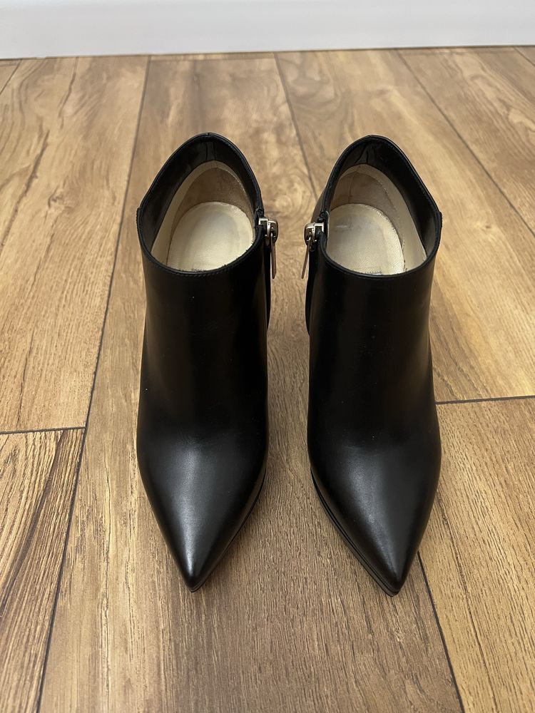 Продам ботильоны Jimmy Choo