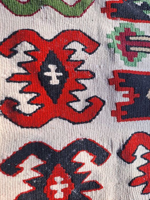 covor traditional kilim carpeta traditionala