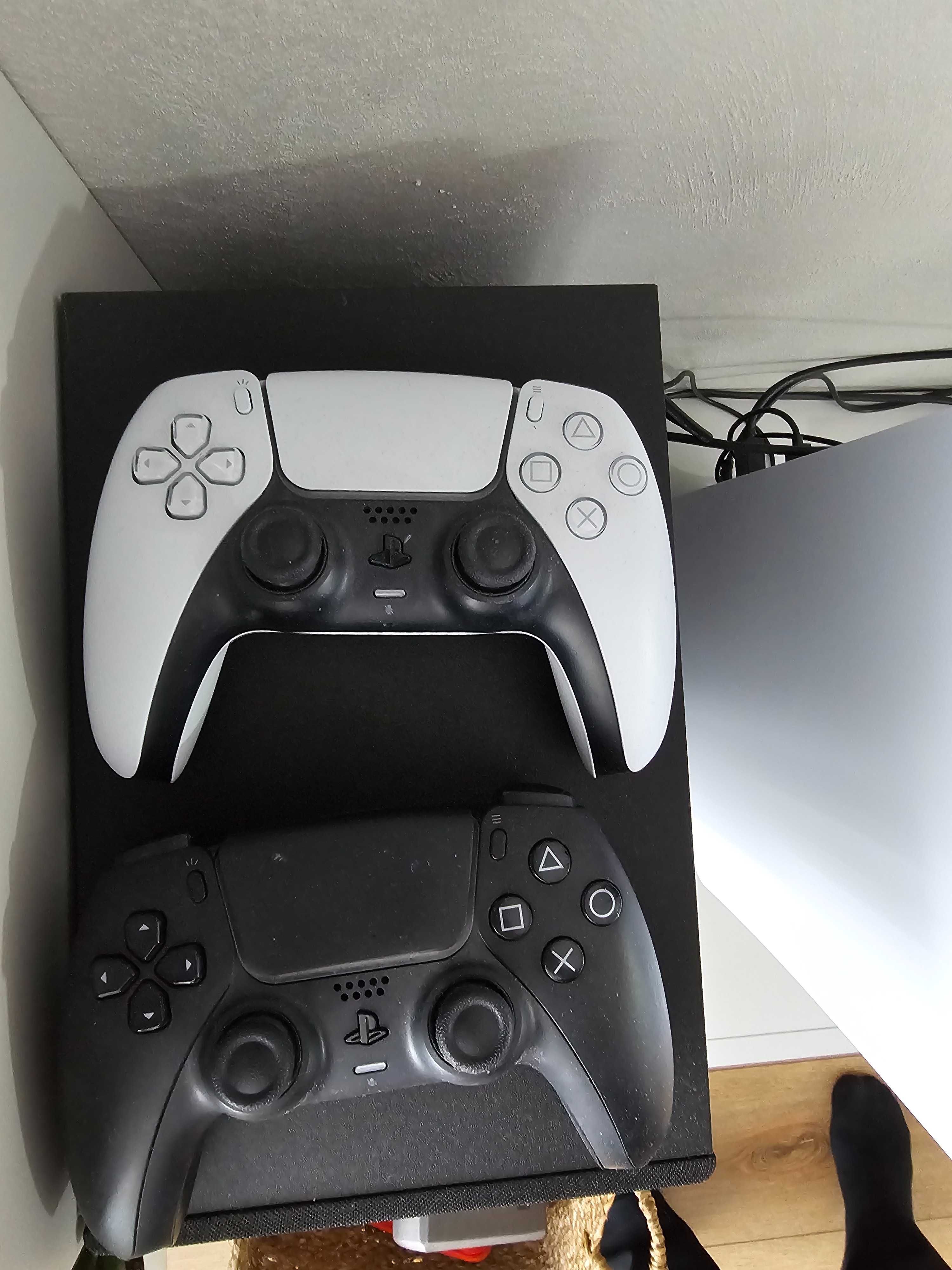 Playstation 5, 2 джойстика