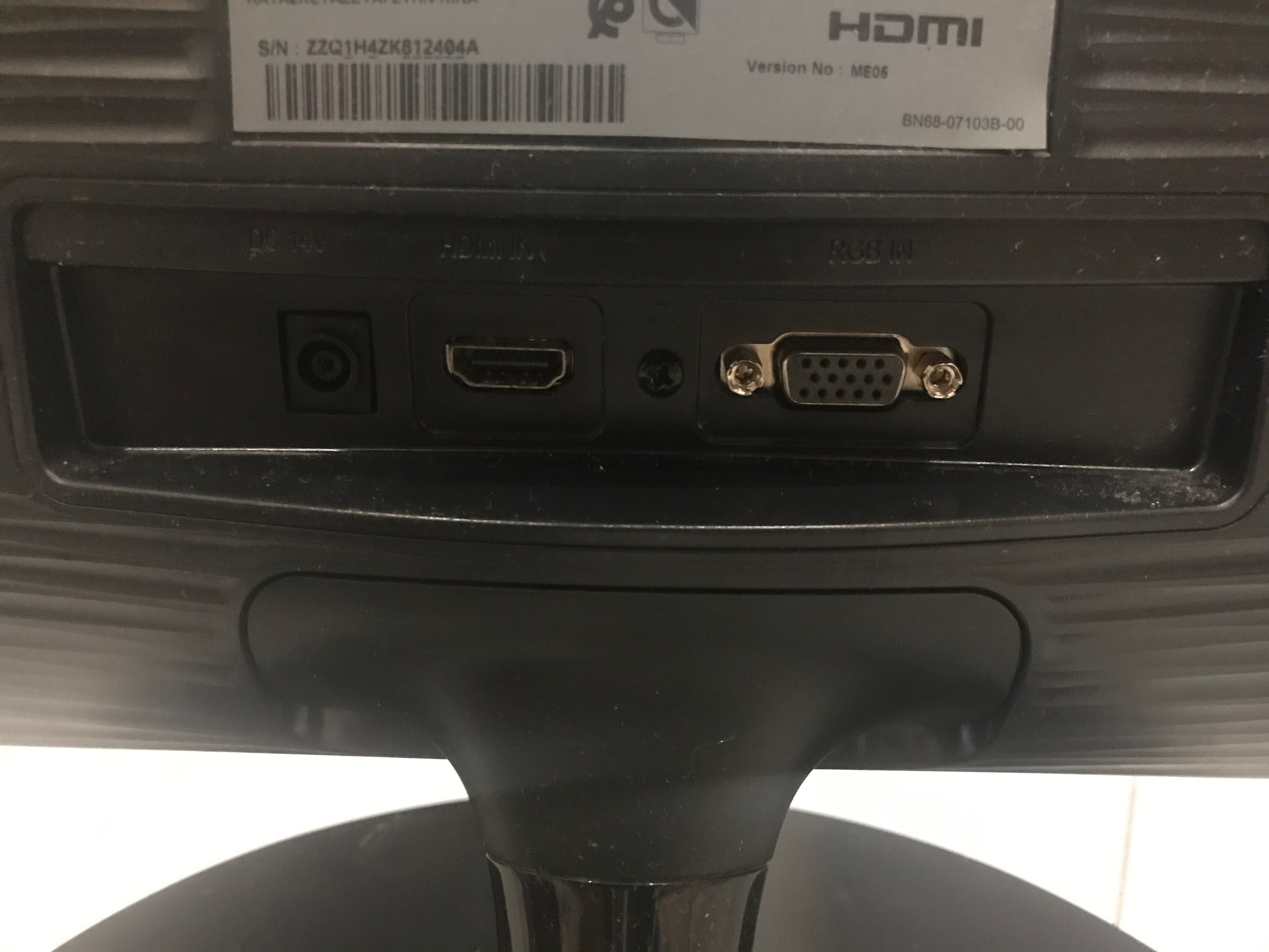 Продавам Монитор Samsung LS24D330HSX – 24",Full HD,употребяван – 90 лв