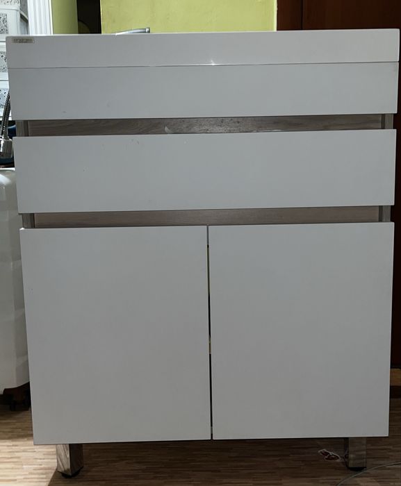 Раковина с тумбой