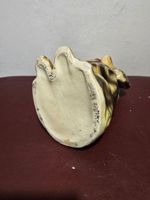 Старо керамично куче касичка