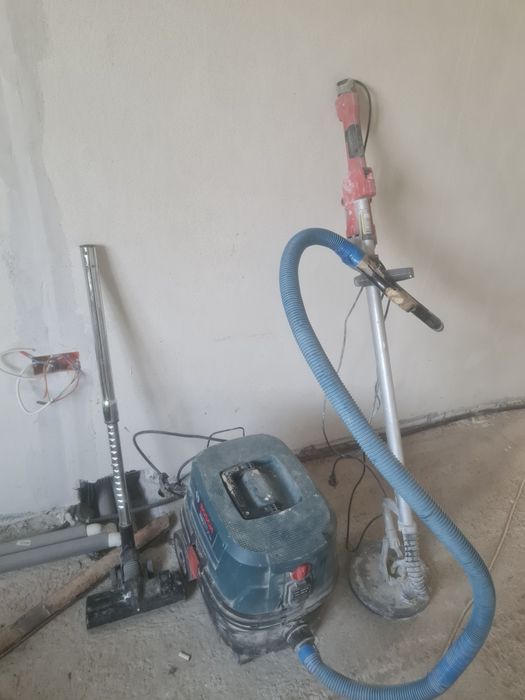 Aspirator bosch + girafa șlefuit pereti