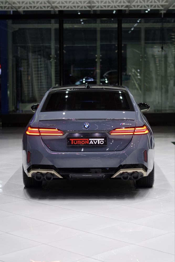 BMW i5 eDrive 35L 2024