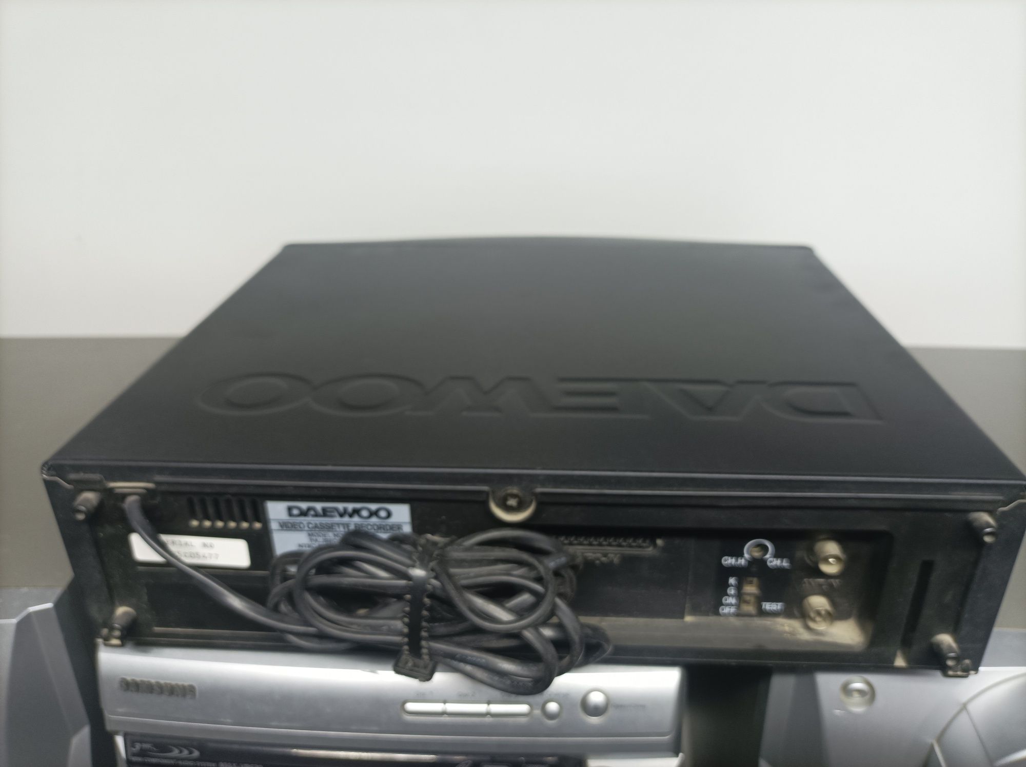 Видео магнитофон Daewoo dv-f54w