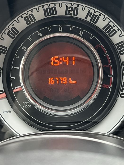 Vand sau schimb fiat 500