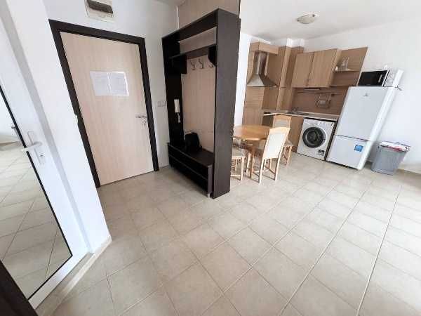 Продава се Двустаен апартамент в к.к. Слънчев бряг - 60 кв.м за 1250 €/кв.м - Снимка #2