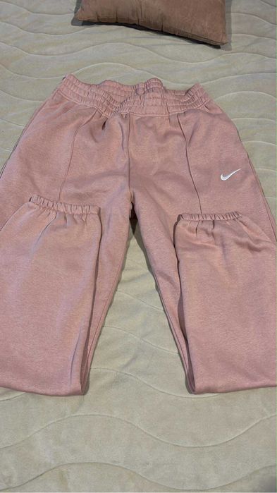 Ново долнище NIKE / Найк