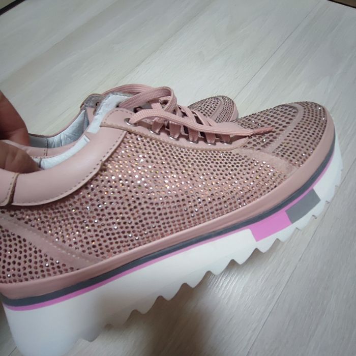 Спортни обувки естествена кожа