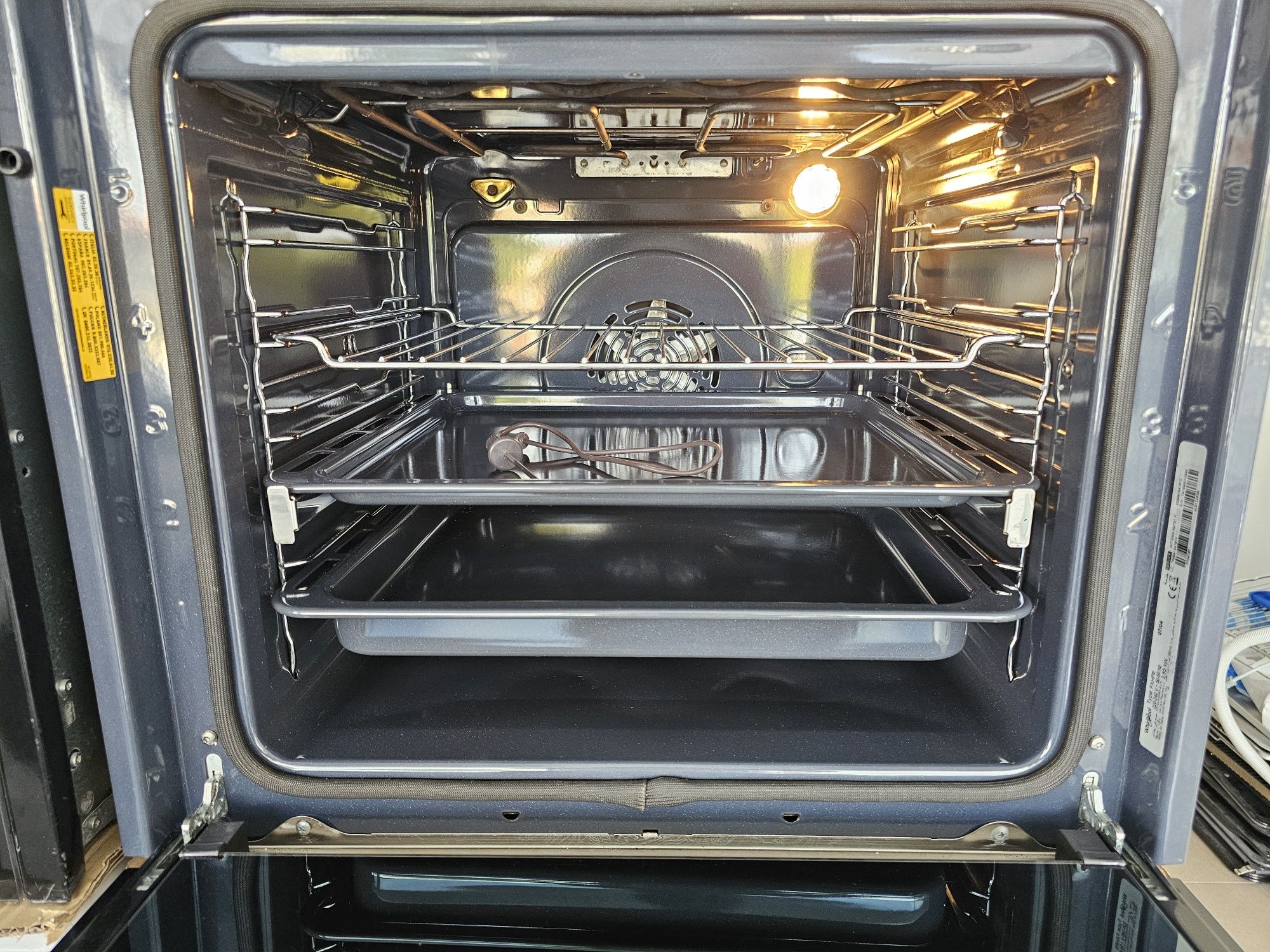 Фурна за вграждане Whirlpool
