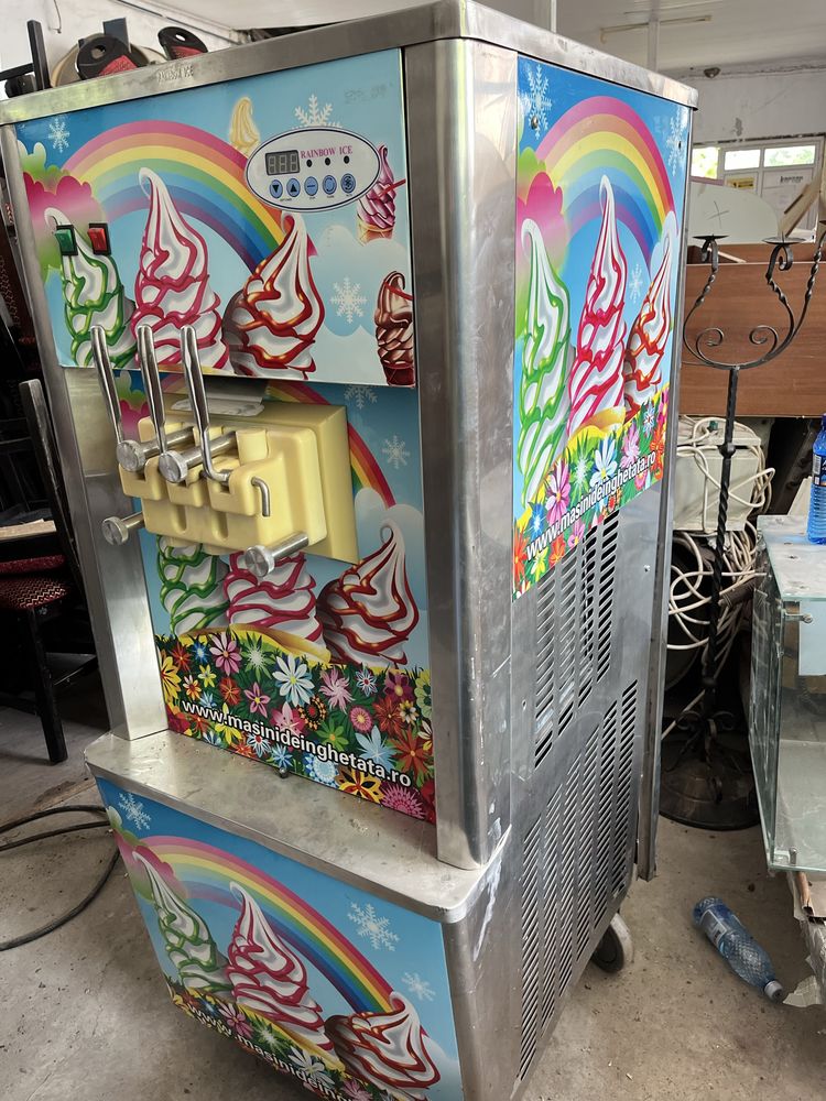 Masina de inghetata Rainbow Ice 3 capete 220V, 3.7 Kw