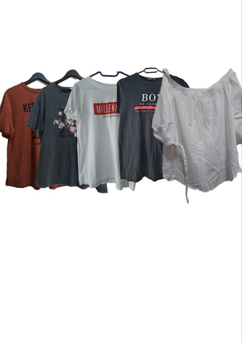 Sst 4 tricouri + bluza pe umeri M-L