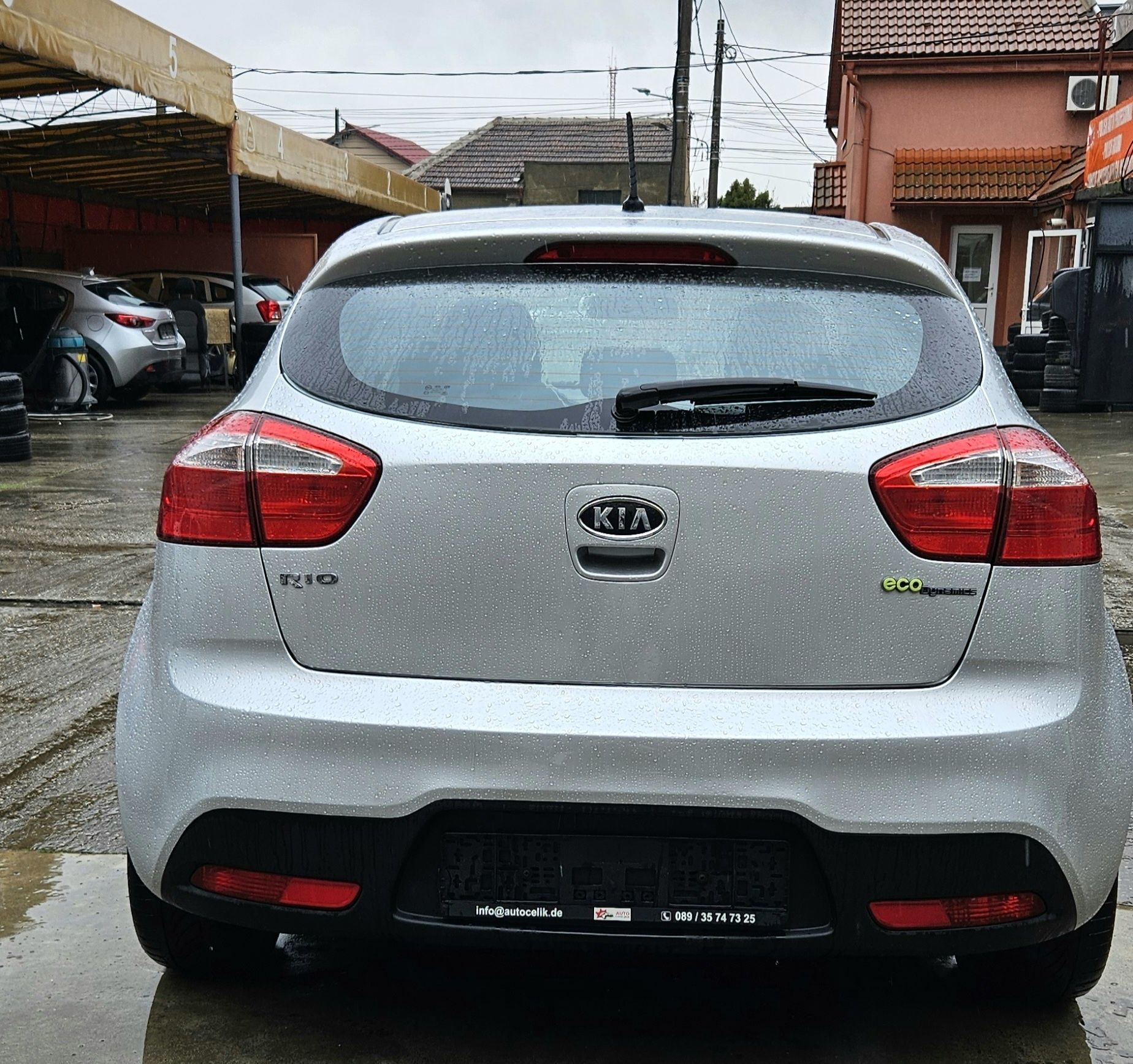 Vând Kia Rio 1,1 Crdi