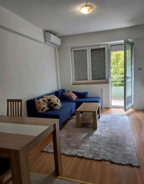 Дава се под наем Двустаен апартамент в Бургас, Братя Миладинови - 70 кв.м за 219.3 € - Снимка #2