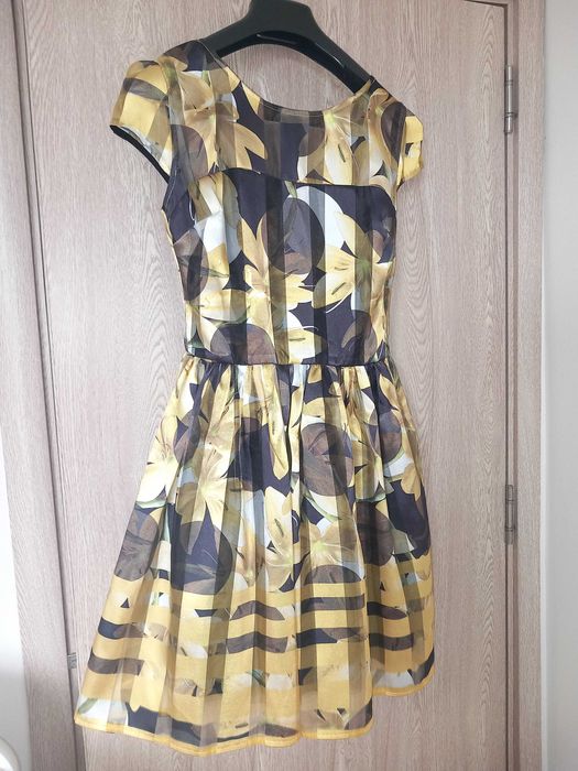 Официална рокля, на цветя