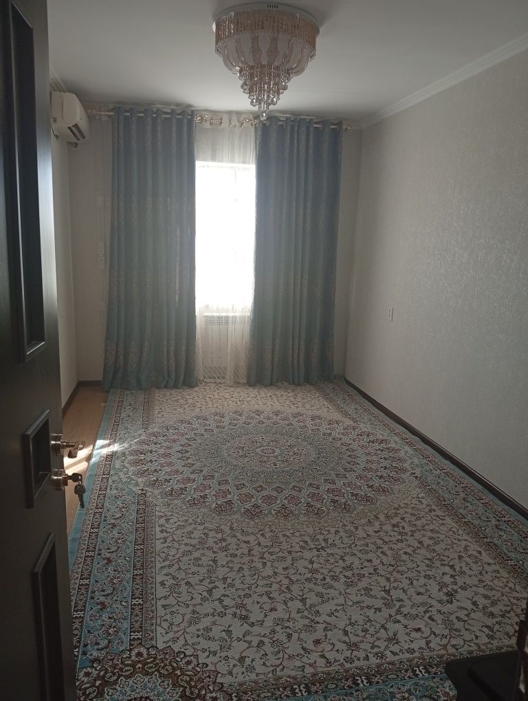 3 xona oylaga beriladi uzoq muddatga