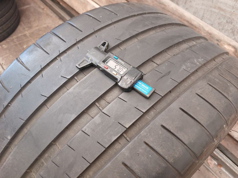 O anvelopa 295/35 R20 Michelin