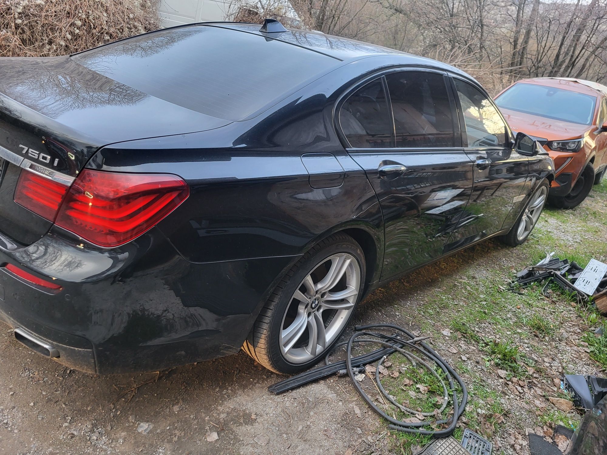 Bmw 750 2013г F01 на части