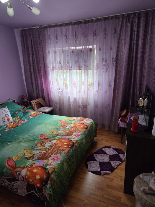 Apartament 3 camere, 75mp, Dragasani, centru, etajul 1 din 4