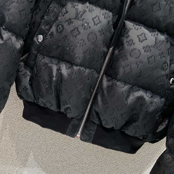 Geaca Louis Vuitton 2025- calitate premium