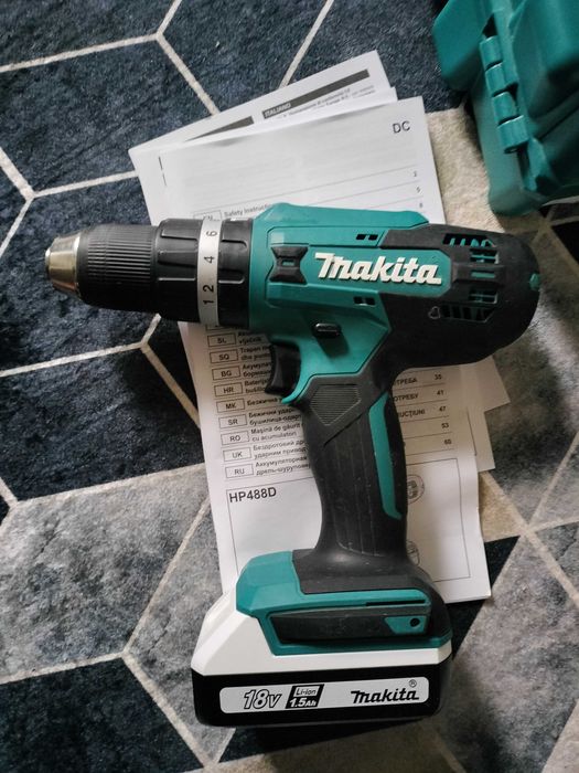 Filetanta,masina de gaurit si insubat Makita HP488D002 ca nou la cutie