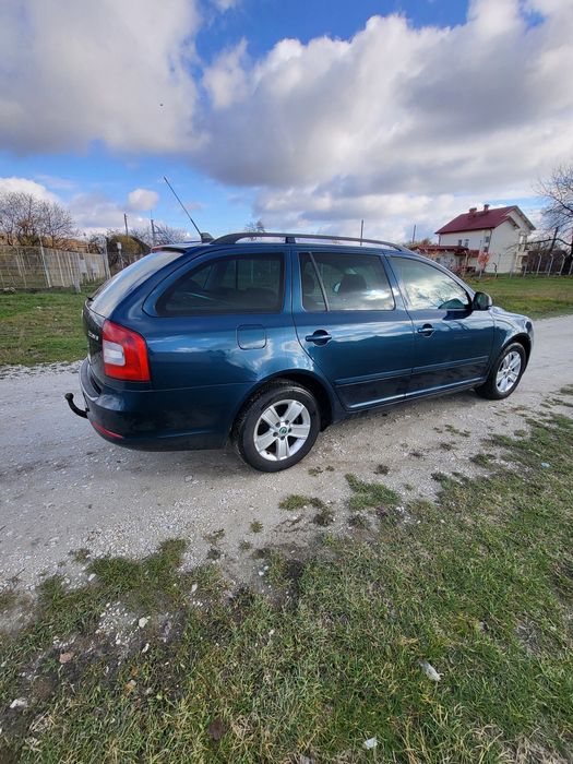 VÂND/SCHIMB SKODA Octavia II ,motor 2.0 tdi ,6 trepte,am 2012
An fabri