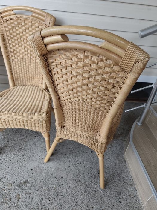 4 броя трапезни столове от естествен ратан