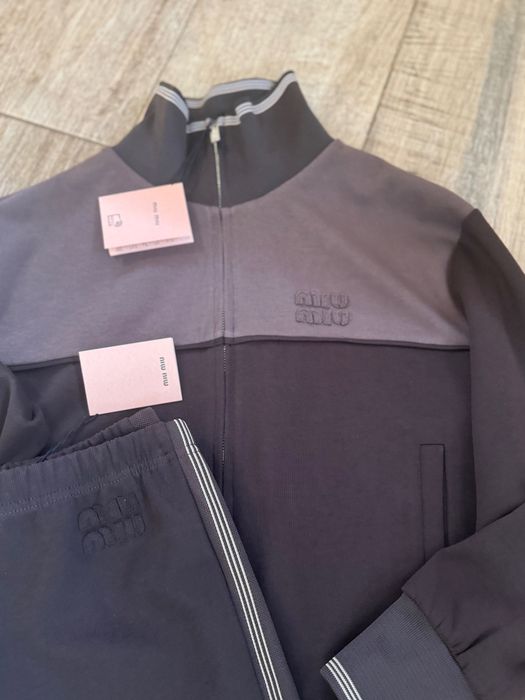 Дамски комплект нов