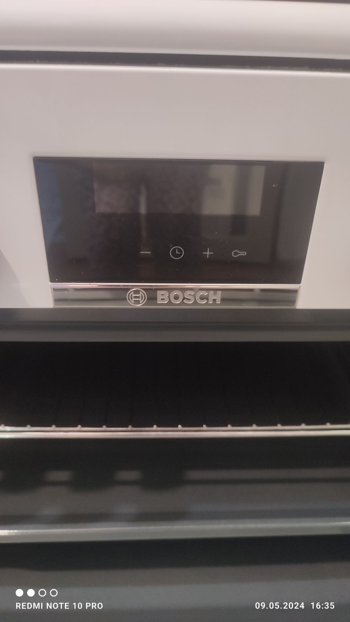 Кухонная плита BOSCH hxs59AI20Q белый.
