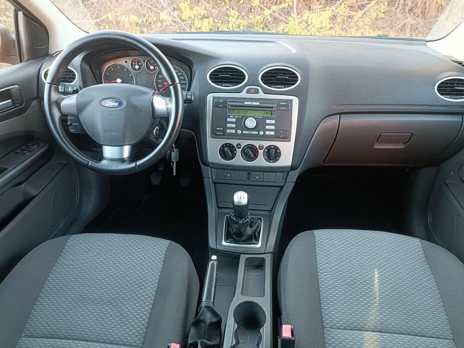 Ford Focus MK2 berlina