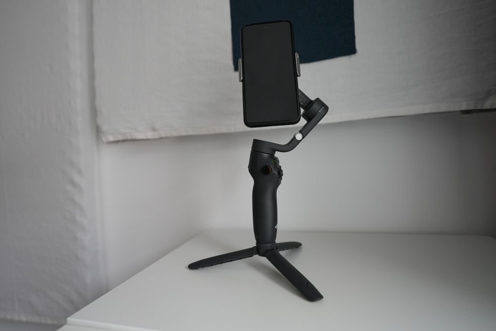 Stabilizator Dji Osmo Mobile 6 Slate Gri DJI OM6 - Ca NOU