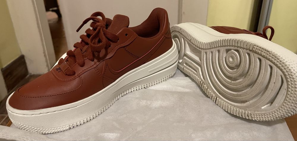 Nike Air Force 1 platform