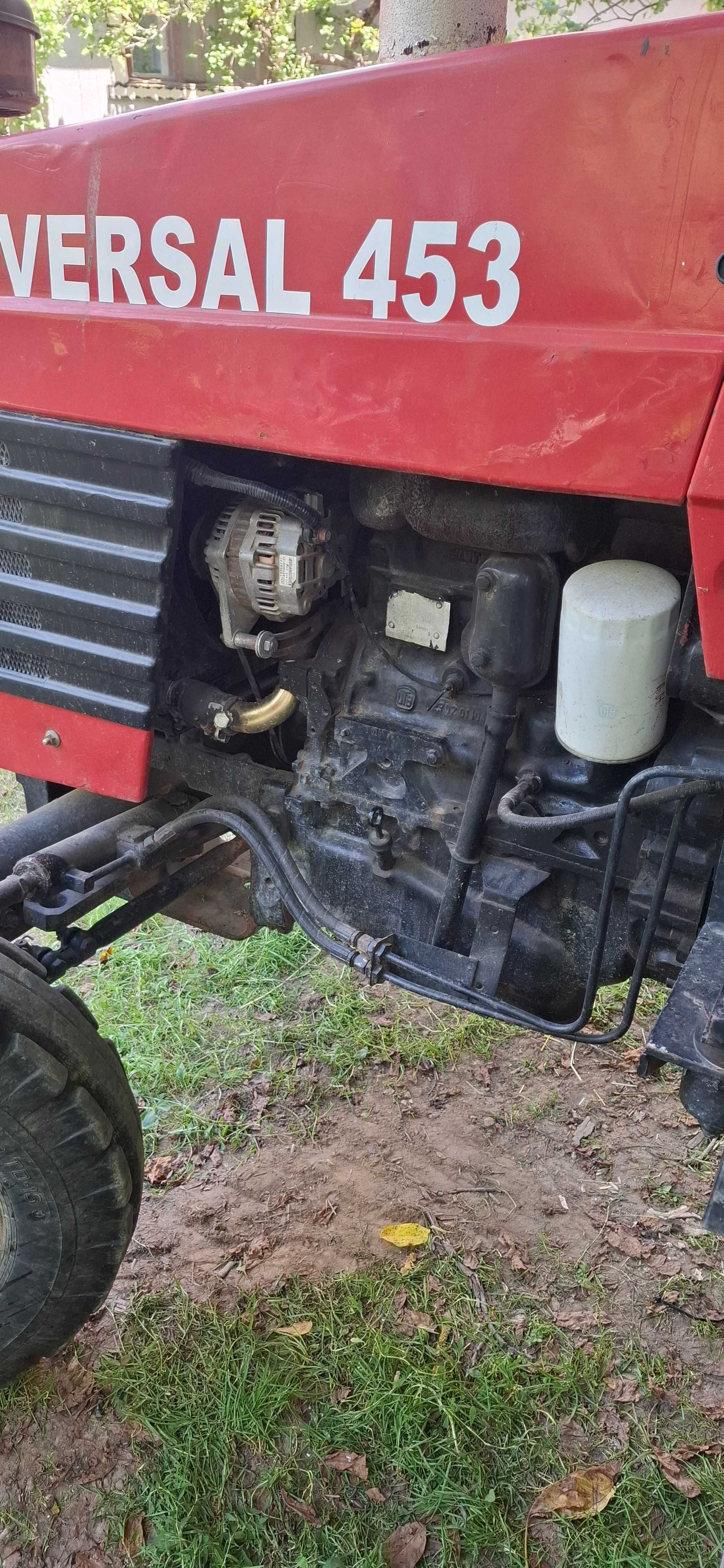 Tractor  U   453
