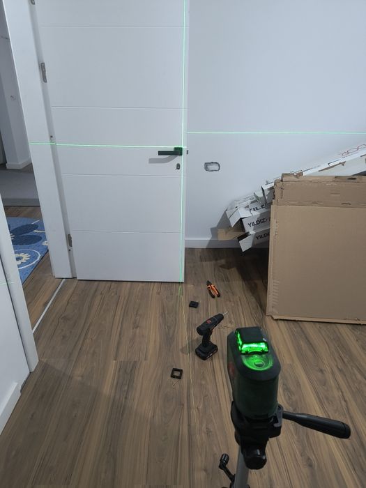 De vânzare Bosch universal level 360