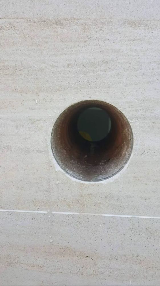 Găuri Profesionale în Beton, Cărămidă, BCA – Curat și Rapid!