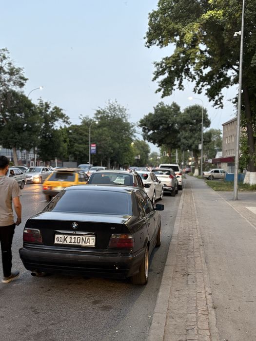 Bmw E36  320 Kabanchik Sotiladi