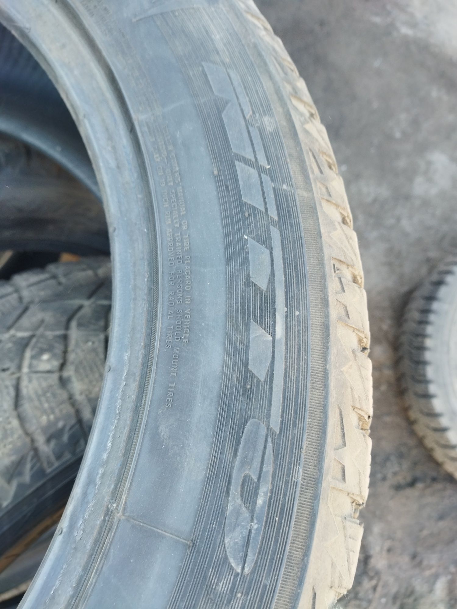 Шины зимние Nitto 235/55/19