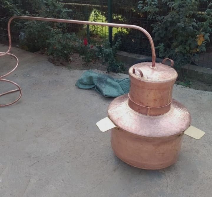 Vând cazan de tuica de 120litri complet