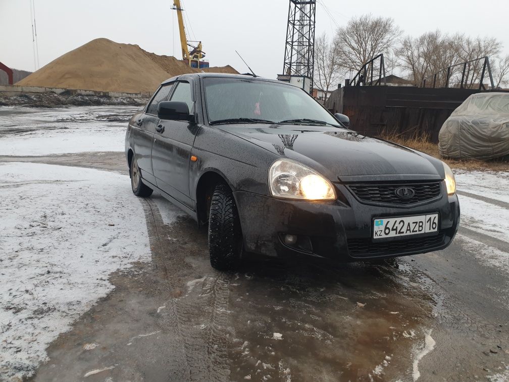 Продам живую приору.